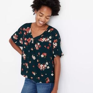 Madewell Rhyme top in spruce blooms size Small floral v-neck